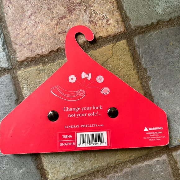 NWT Lindsay Phillips Interchangeable Shoe Accessories (Set of 2) - Picture 2 of 5